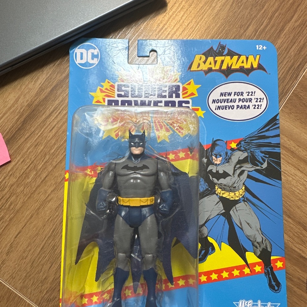 BATMAN ACTION FIGURE.  DC COMICS. SUPERHERO. BATMAN. COLLECTABLE. NEW IN BOX